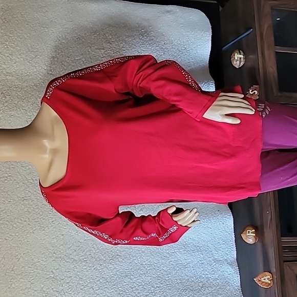 99 Jane Street Red Sweater 99 Jane Street Red Sweater 99 Jane Street Red… - Picture 2 of 16